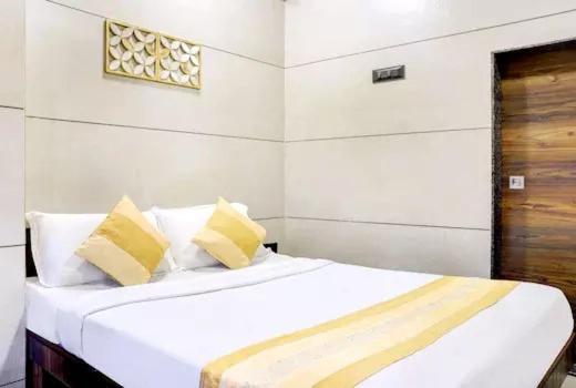 Hotel Amrita Mogappair チェンナイ エクステリア 写真